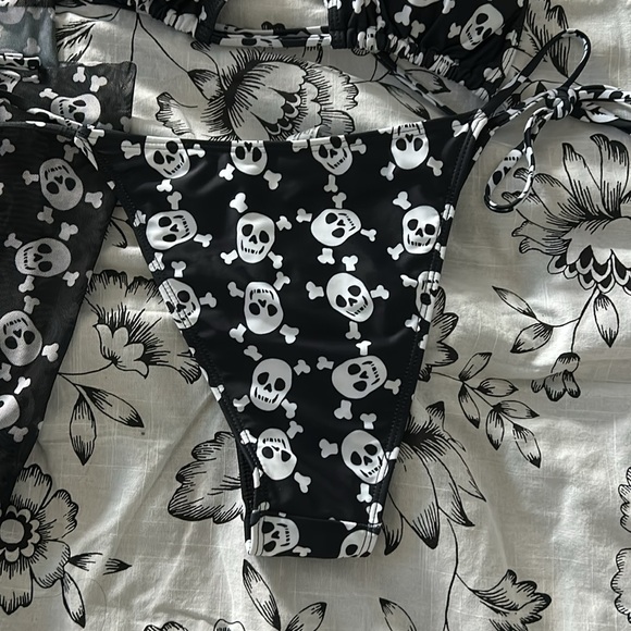 GOTH BIKINI ☠️ - Picture 7 of 7